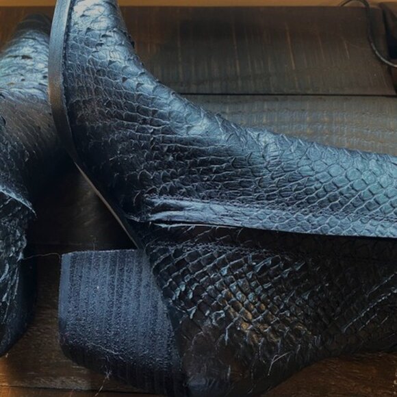 Black "Snakeskin" Leather Boots by Matisse - Caty Style 7M - Picture 2 of 5